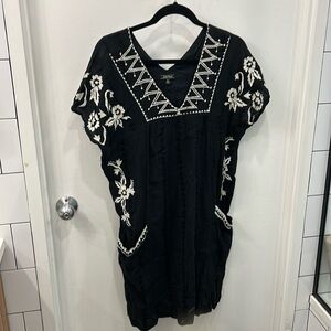 Lucky Brand embroidered black and white short sleeve dress